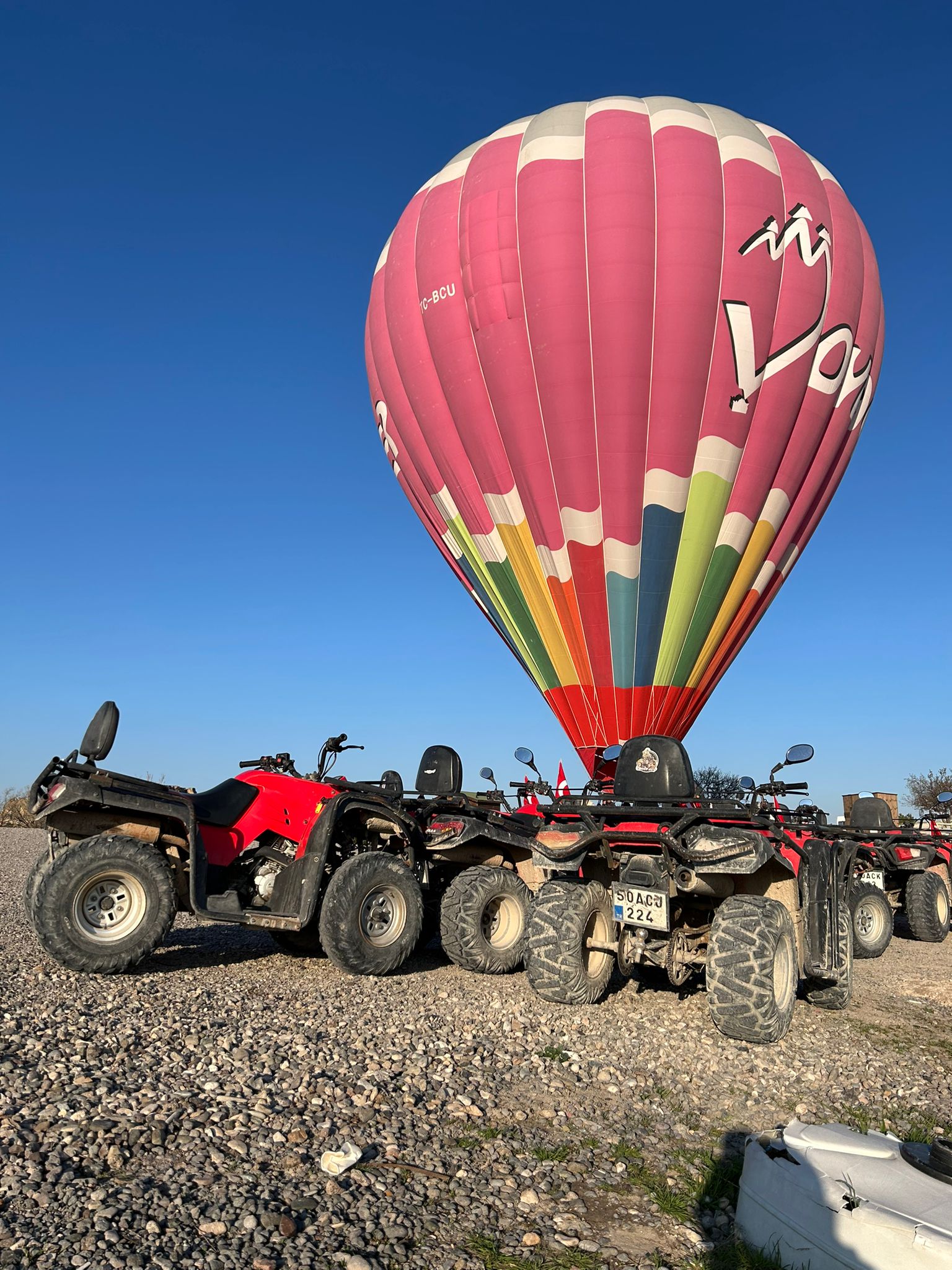 Kapadokya balonları önünde gün doğumu ATV turu